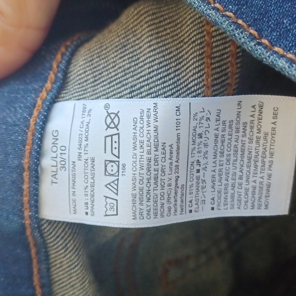 Banana Republic Skinny Fit Jeans in Dark Wash Size 30/10 tall - Picture 6 of 6